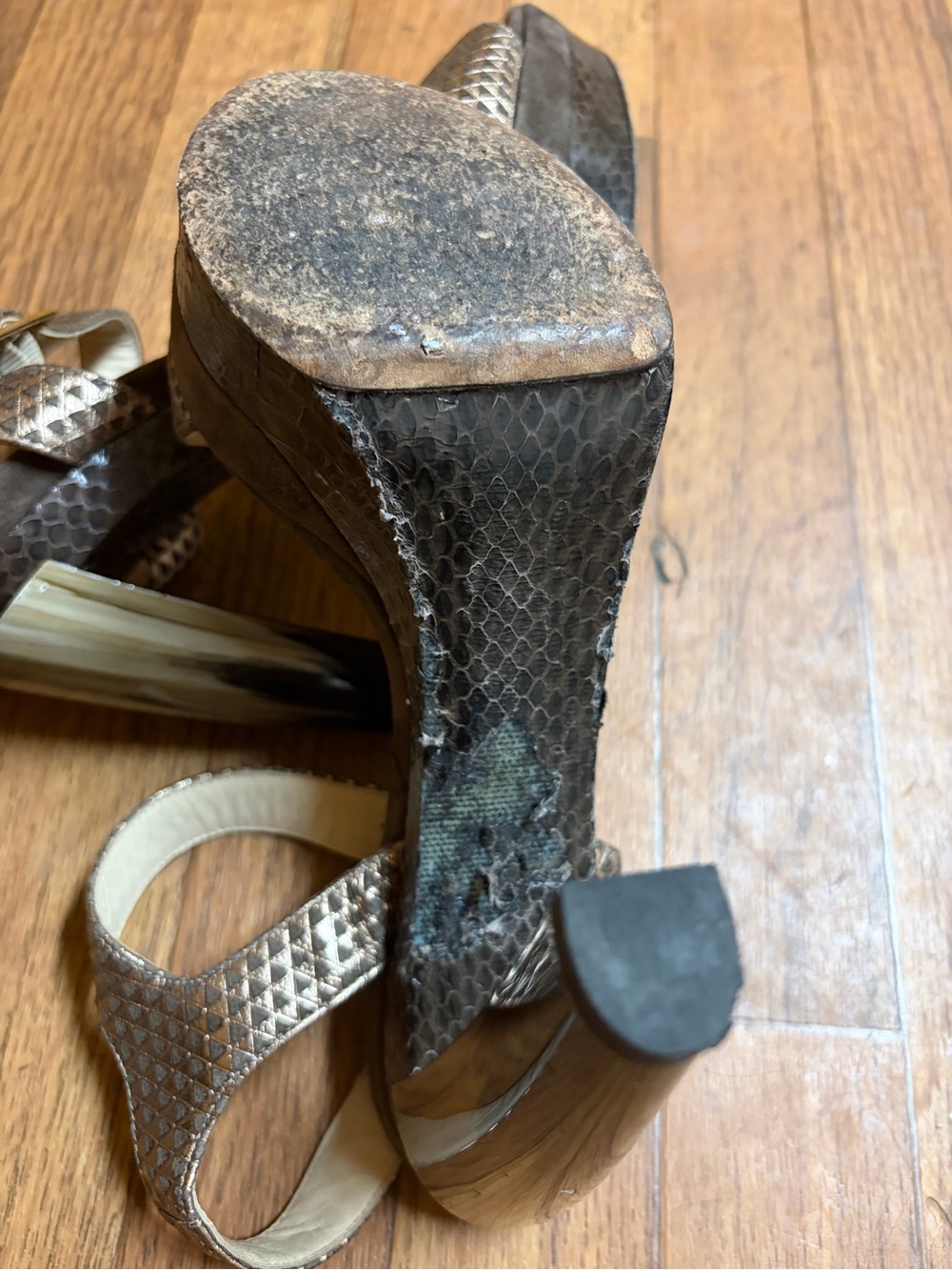 Jimmy Choo Bronze Metallic Slingback Sandals - Picture 4 of 7